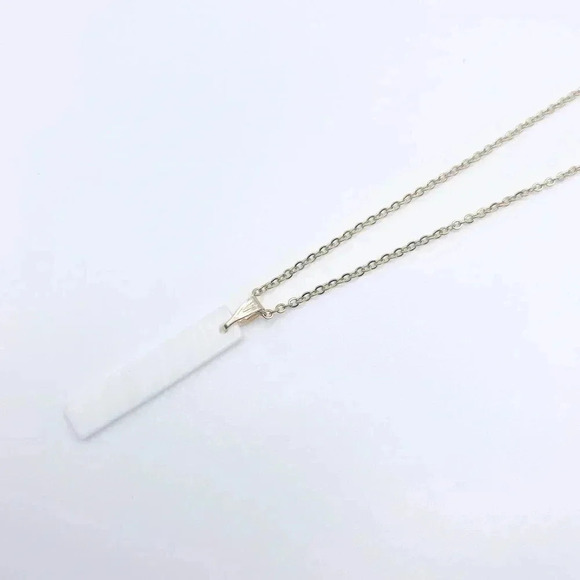 RECTANGLE Mother of Pearl Necklace - Picture 2 of 5